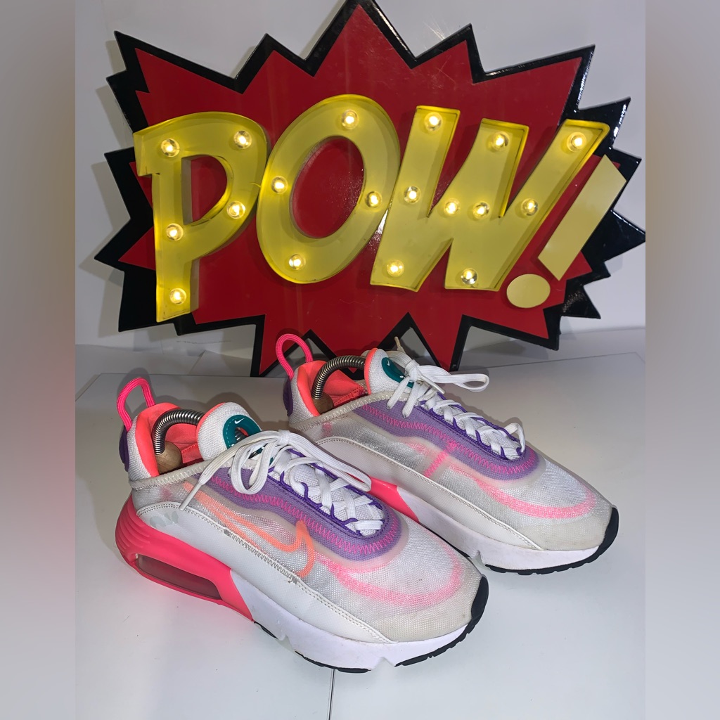 Nike Air Max 2090 White Hyper Orange Running Shoes Women Sz 7; Used No Box